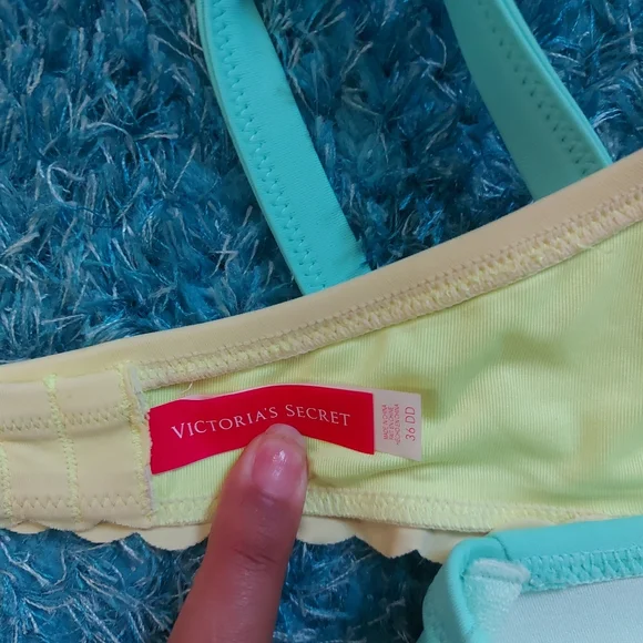 Bikini top bundle - Picture 4 of 10